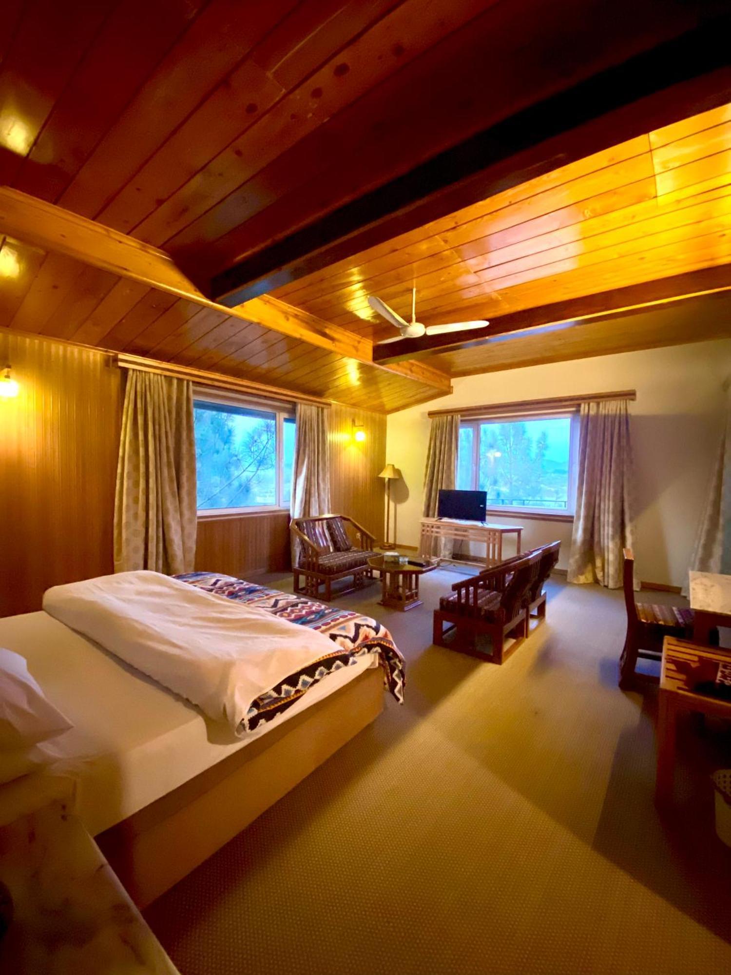 Rock City Resort Saidu Sharif ภายนอก รูปภาพ