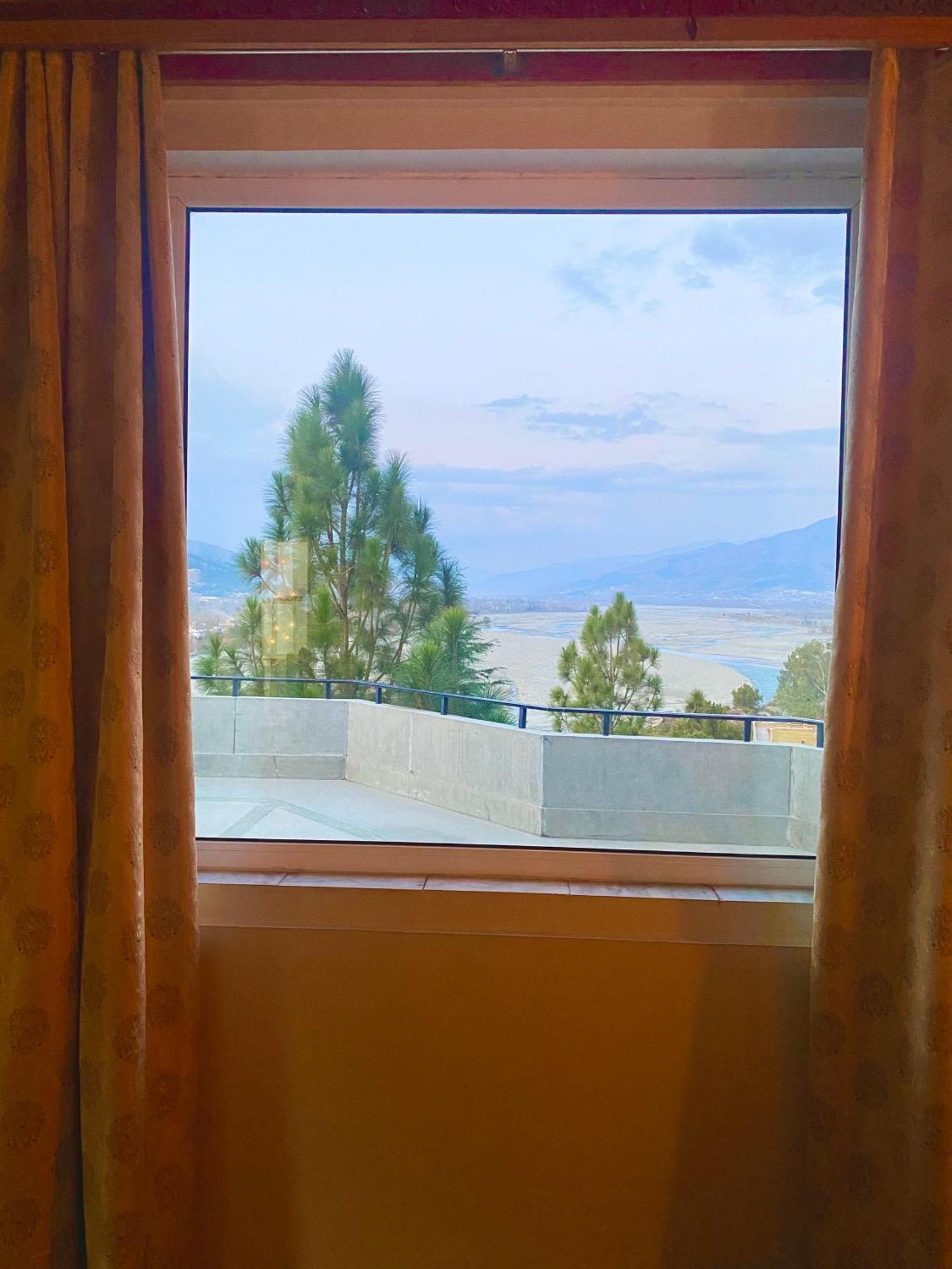 Rock City Resort Saidu Sharif ภายนอก รูปภาพ