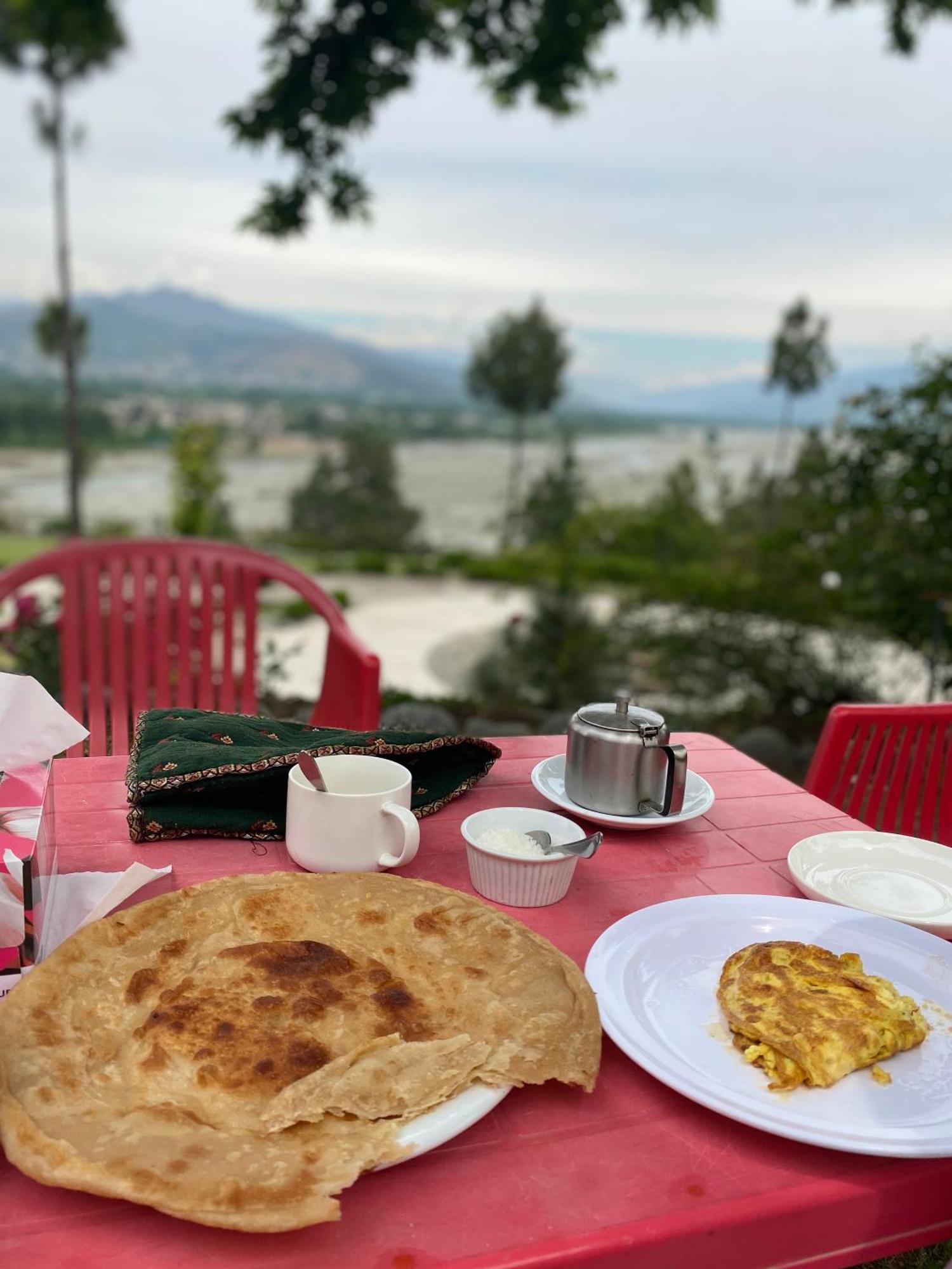 Rock City Resort Saidu Sharif ภายนอก รูปภาพ